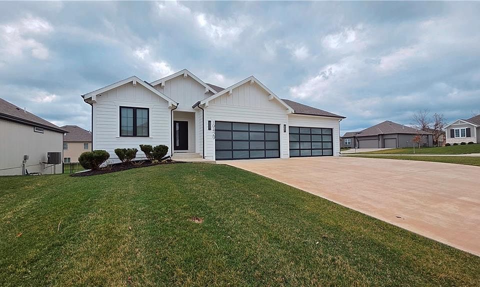 19429 W 201st Ter, Spring Hill, KS 66083 | Zillow