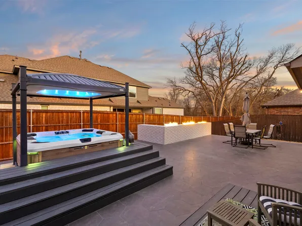 2822 Palmerston Dr, Midlothian, TX 76065