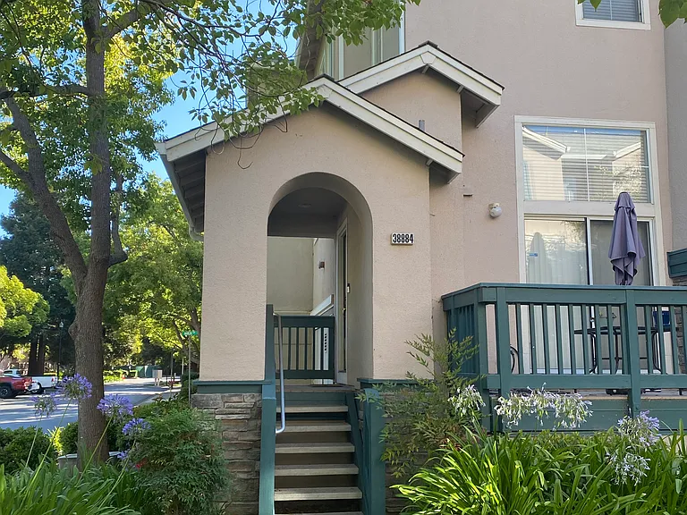 38884 Marlin Ter — Photo 1