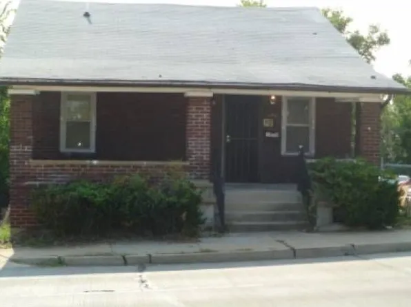 1830 Kienlen Ave, Saint Louis, MO 63133