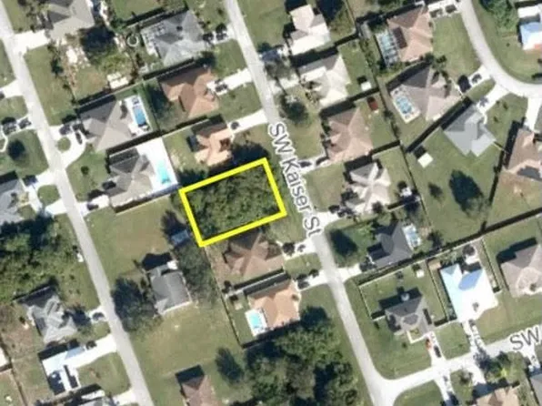 3782 SW Kaiser Street, Port St Lucie, FL 34953