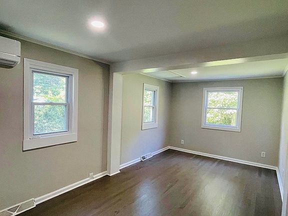 5th image of 114 Lake Kitchawan Dr #2
