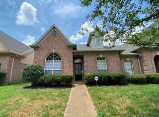 6133 Woodstock View Dr, Millington, TN 38053