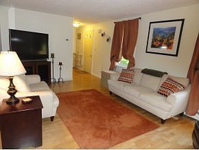 5th image of 13 Settlers Ln