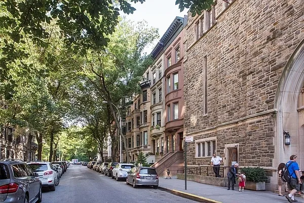 Rented by B & L Management | media 22