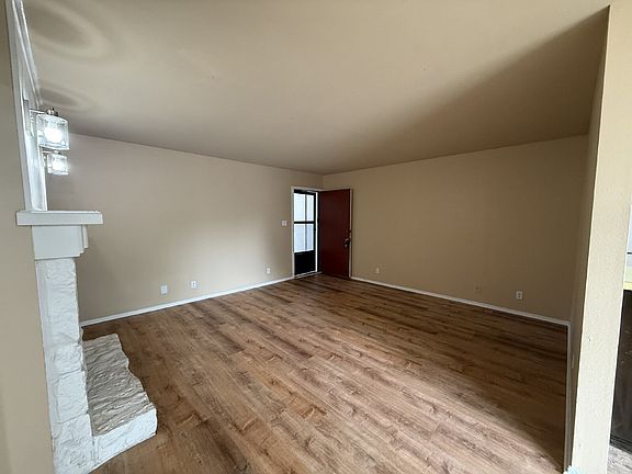 5th image of 4334 E 67th St S #C3586