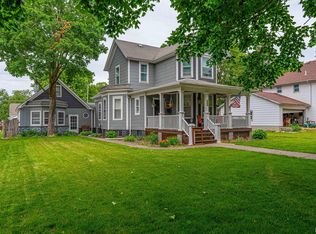 417 N McLean St, Lincoln, IL 62656