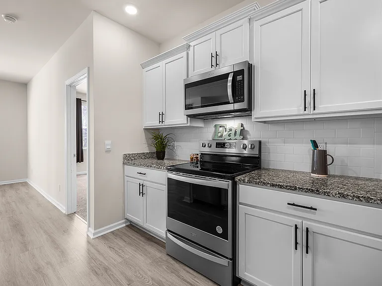 84 Woodford Reserve Dr — Photo 23