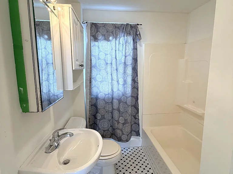 15 Lawn Ave #2 — Photo 9