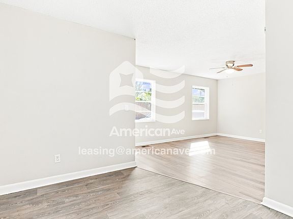 4th image of 118 Charles Cir