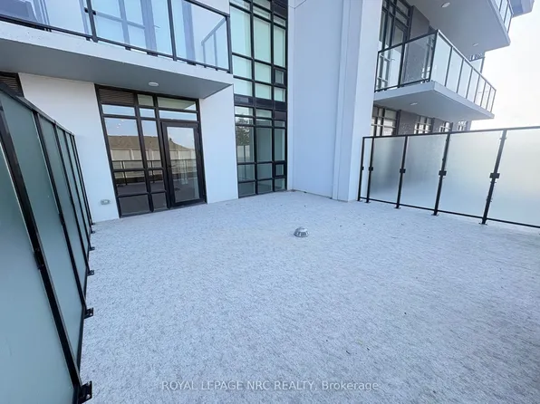 461 Green Rd, Hamilton, ON