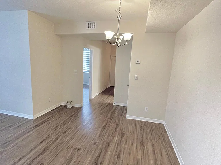 2403 W Platt St #B — Photo 8