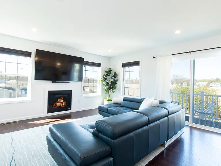 17 Maddox Ave — Photo 3