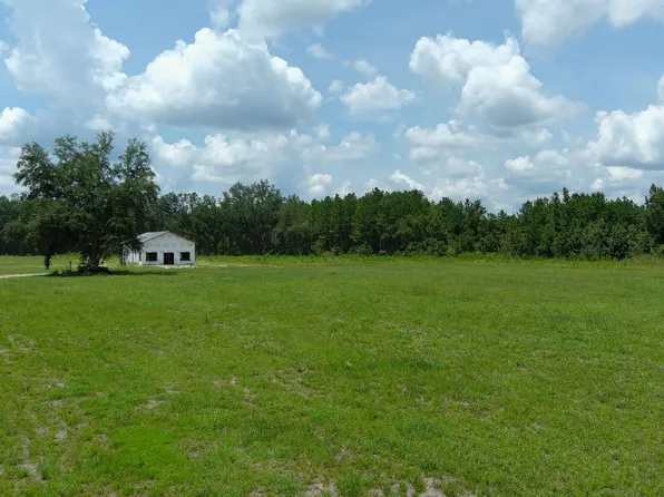 1775 6th Ave, Wellborn, FL 32094