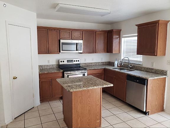 3rd image of 1313 Mallard Dr