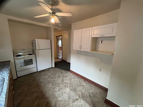 4th image of 633 20th St E