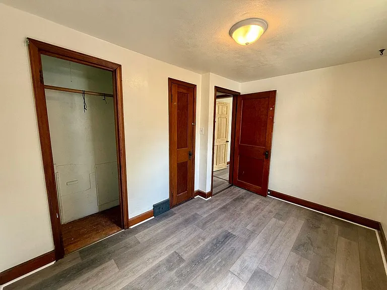 1314 W Thomas St — Photo 8