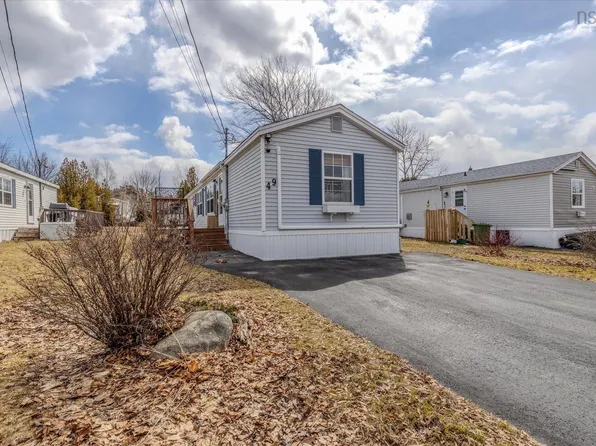 49 Haven Dr, Bridgewater, NS B4V 3X2