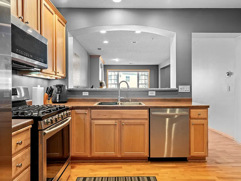 8381 Townsend Dr — Photo 5