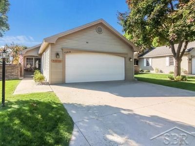 1069 Hemingway Ln, Traverse City, MI, 49686