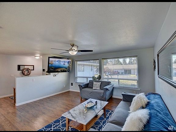 5th image of 17107 19th Ave E