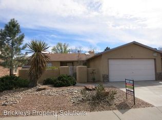 5724 Kachina St NW, Albuquerque, NM 87120