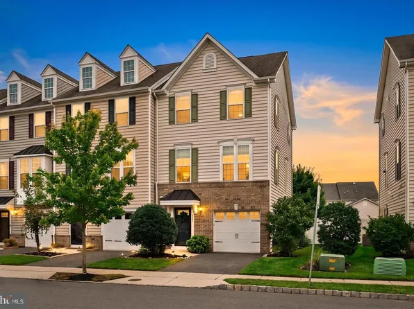 171 Star Dr, Eastampton, NJ 08060