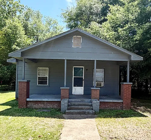 2602 6th Ave N Photo 1
