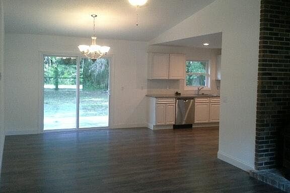 3rd image of 11080 W Gem St