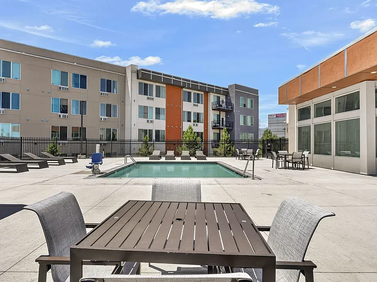 Academy Heights Apartments — Photo 6