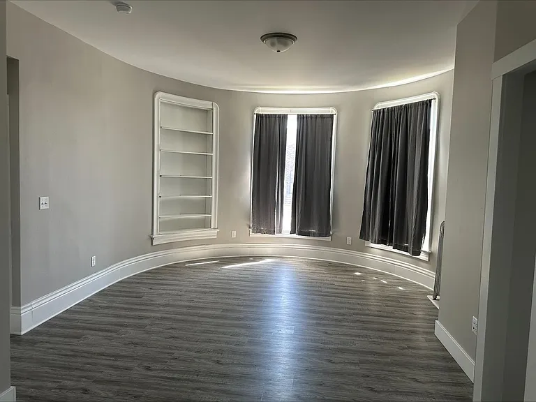 1449 Locust St #1 — Photo 3