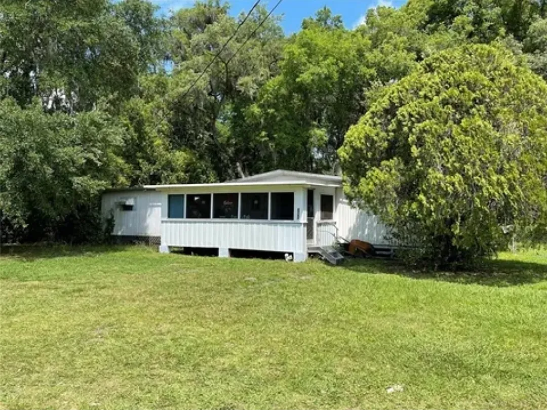 SE 115th Pl, Belleview — Photo 1