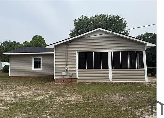 4065 Dudley Rd — Photo 2