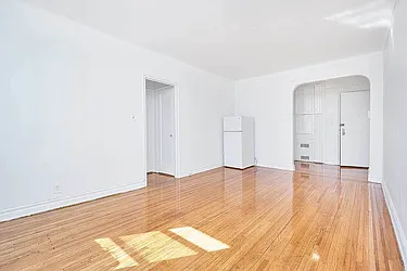 Rented by Artur Gutman, LREB
