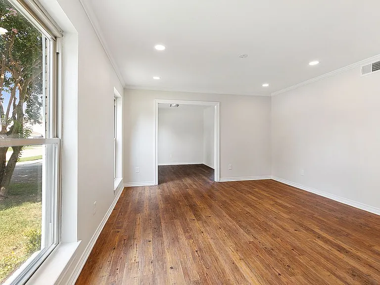 64 Osborne Ave — Photo 5