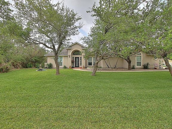 2nd image of 110 Palo Pinto Dr