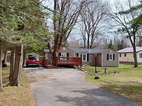 3rd image of 6504 Lorraine Ave