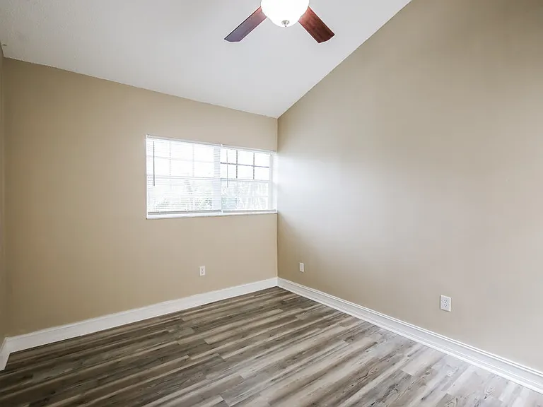 14277 Kendale Lakes Cir — Photo 12