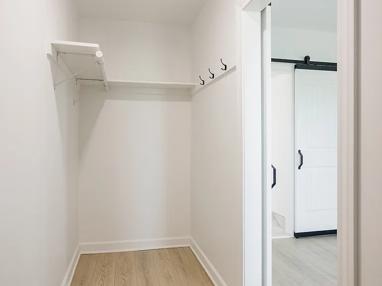 458 Hague St #2 — Photo 13