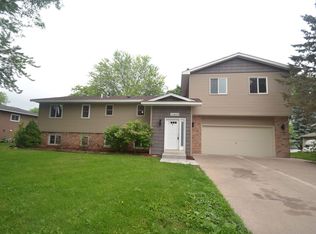 10402 102nd Pl N, Maple Grove, MN 55369