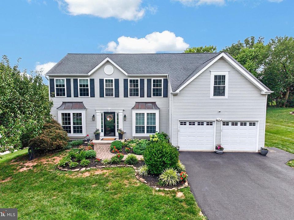 1st image of 5009 Swan Dr