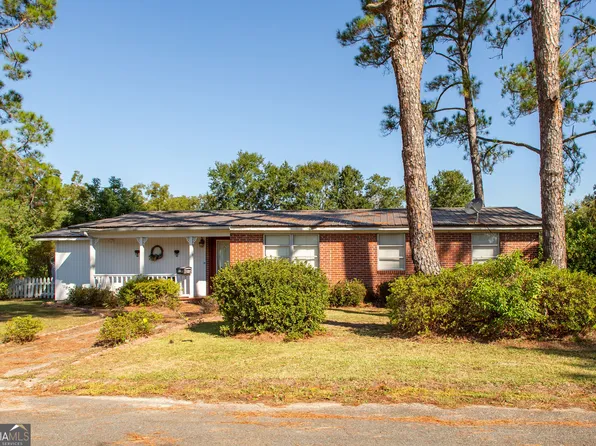 135 Morgan St, Waycross, GA 31501
