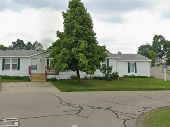 12831 Yost St, Wayland, MI 49348