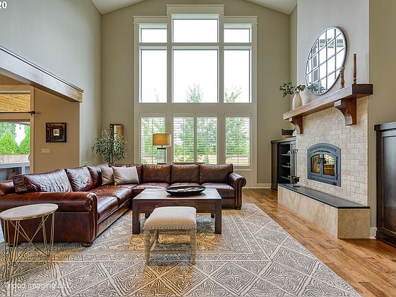 5th image of 5765 NE Sewell Ave