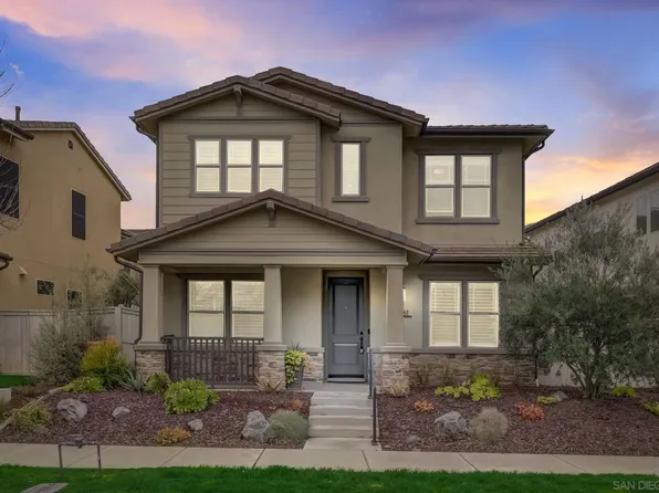 21561 Trail Ridge Dr, Escondido, CA 92029