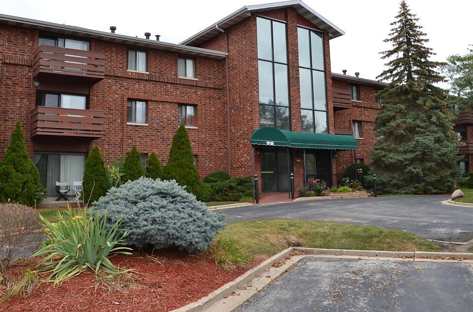 1st image of 1618 S 115th Ct APT 201