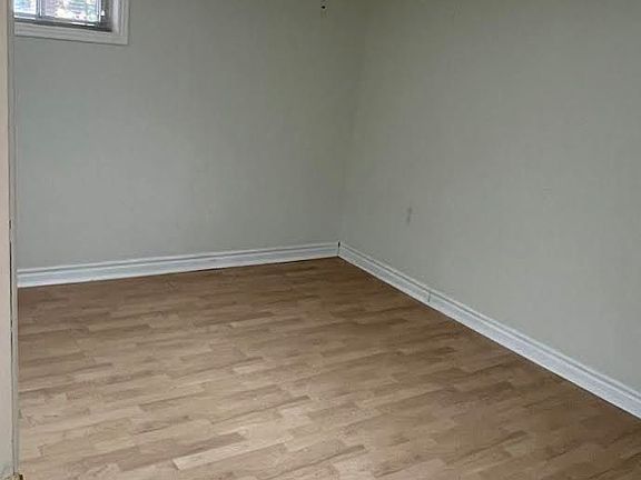 5th image of 16 Marta Ave #Basement