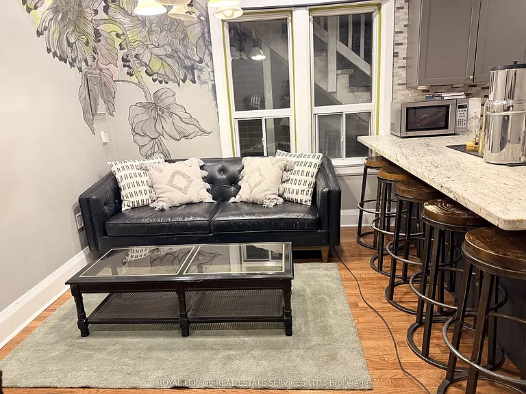 1294 Queen St W #A — Photo 5