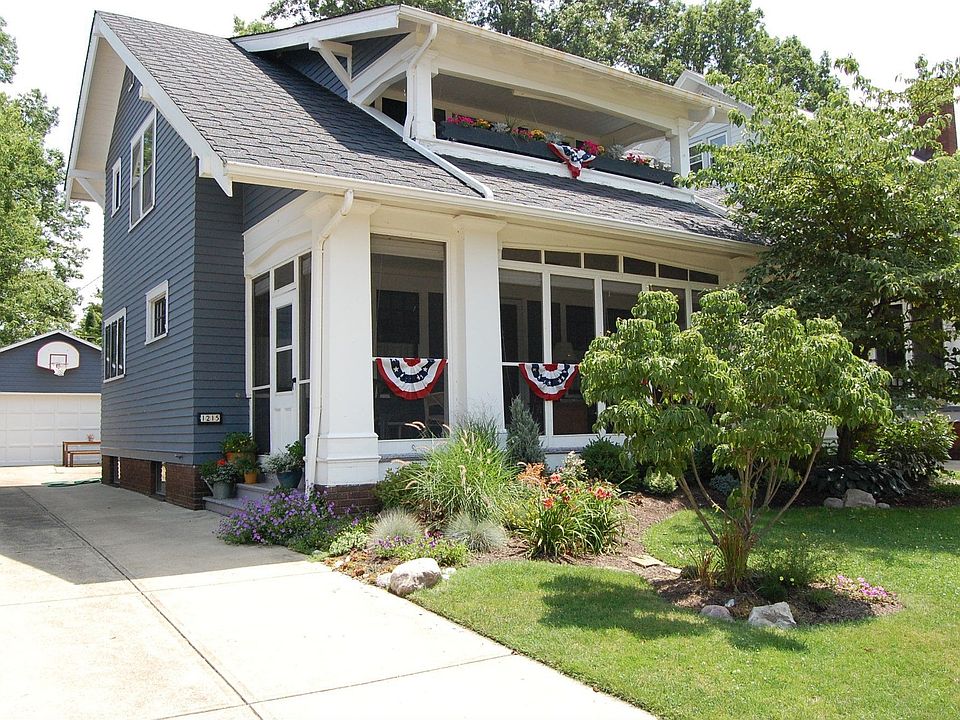 1st image of 1215 Ramona Ave