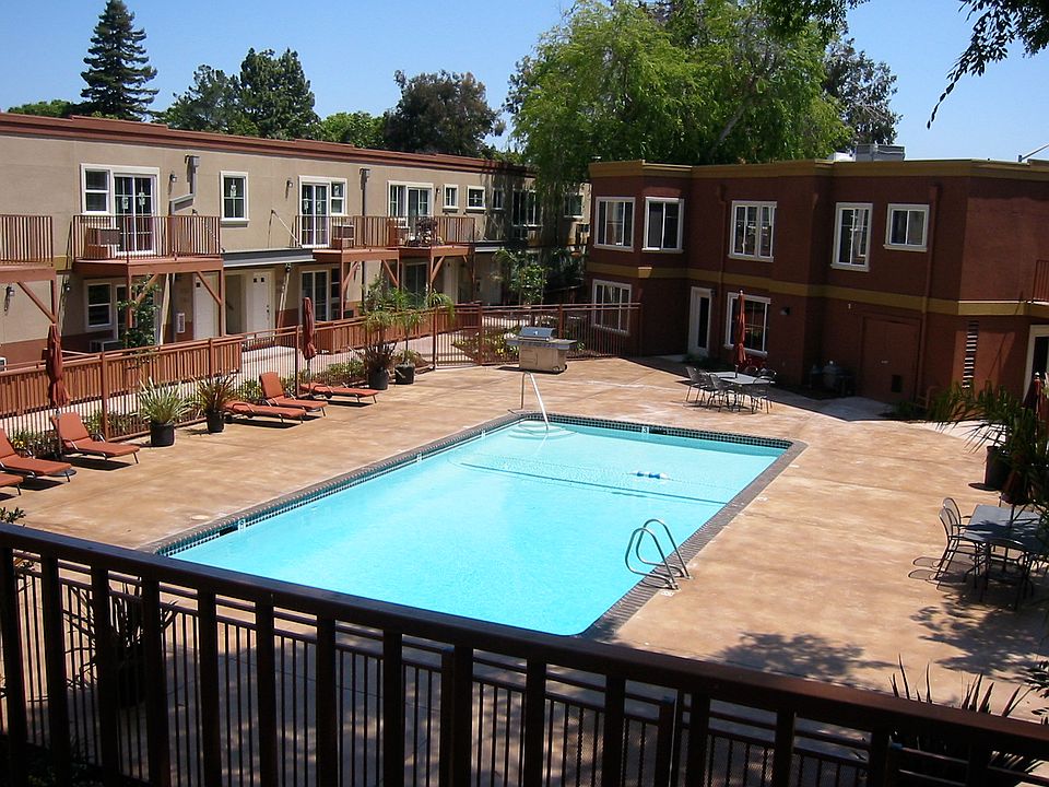 1st image of 2601 Cortez Dr Unit 2201